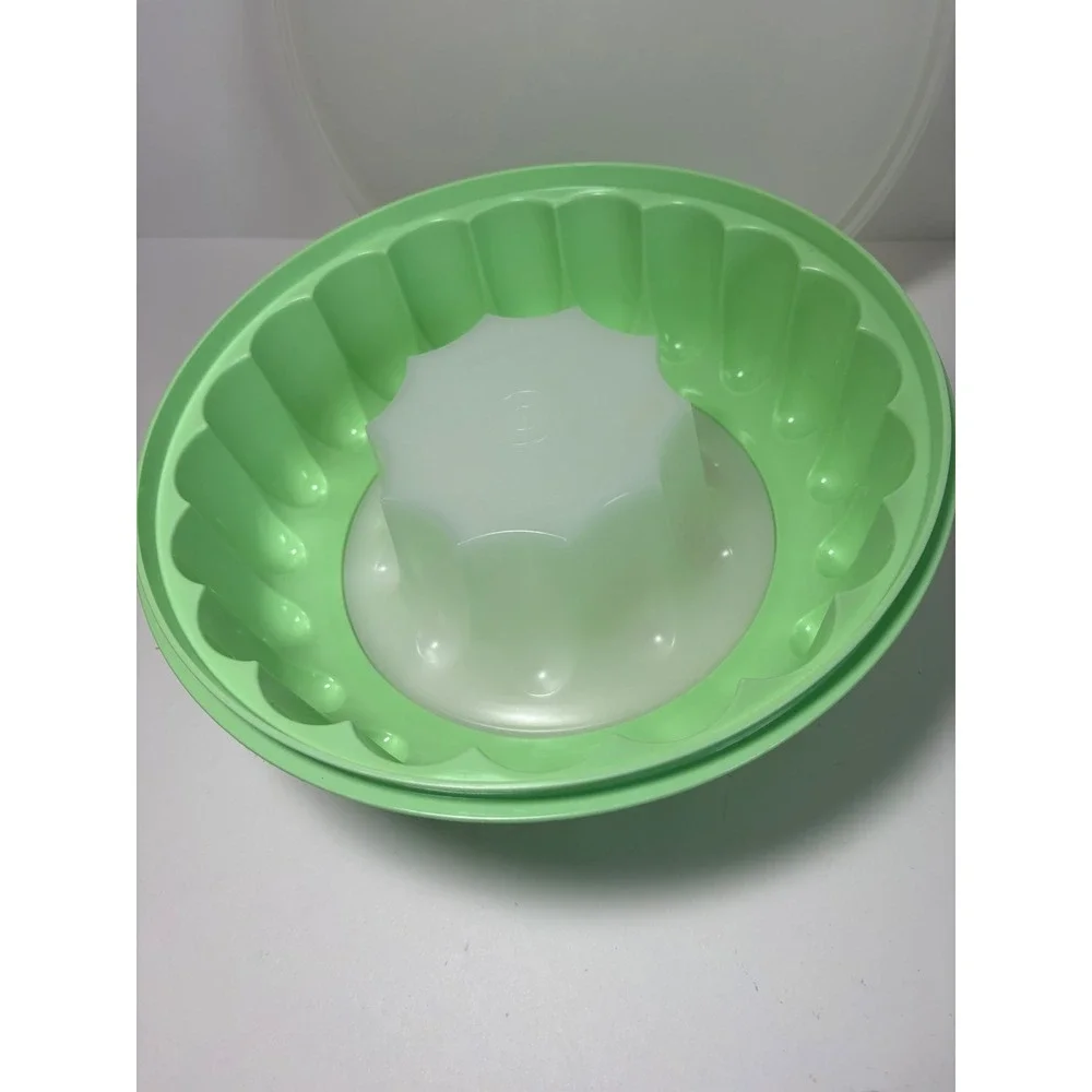 Tupperware Jel-Ring Mold Mint Green 3 Piece Set Fluted Gelatin 1202 Vintage